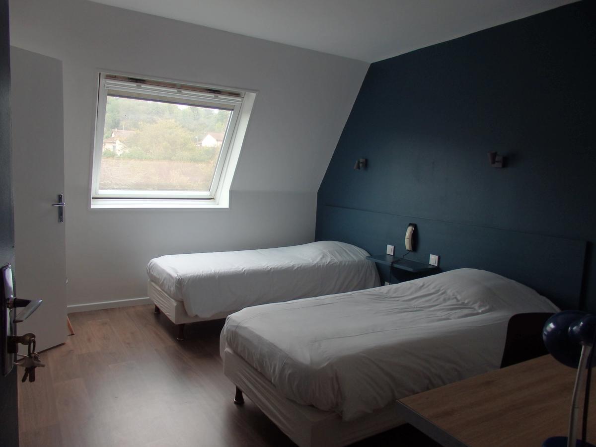 Hotel Castel Neuves-Maisons ภายนอก รูปภาพ