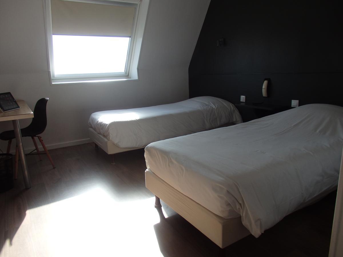 Hotel Castel Neuves-Maisons ภายนอก รูปภาพ