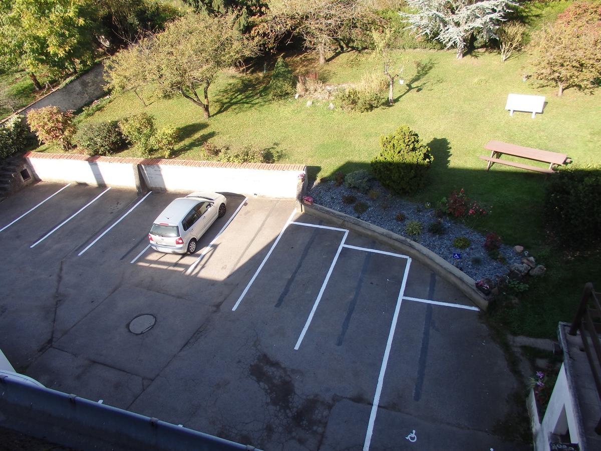 Hotel Castel Neuves-Maisons ภายนอก รูปภาพ